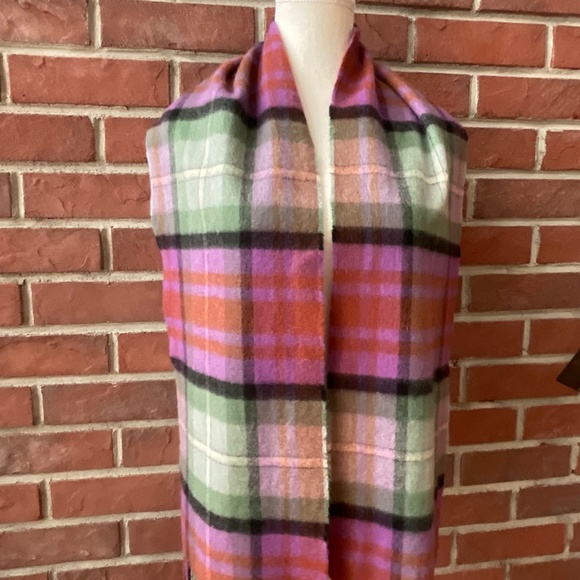 Kiltane 100% Cashmere Plaid Fringed Scarf 9.5”x66” NWOT Made in Scotland - Picture 3 of 10